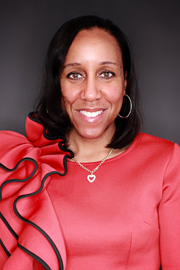Cruise Brothers Travel Agent Stacie Franklin